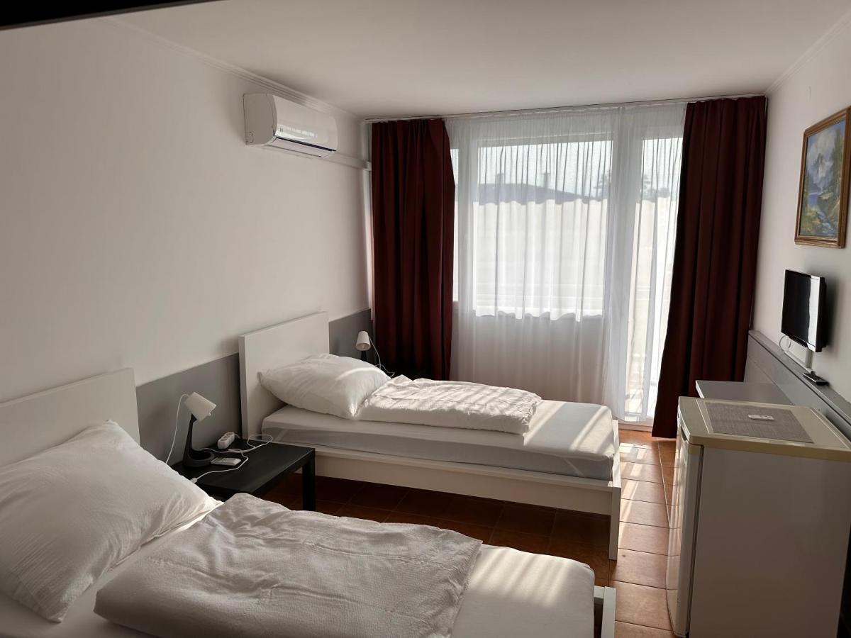 Part Hotel Siofok Exterior photo
