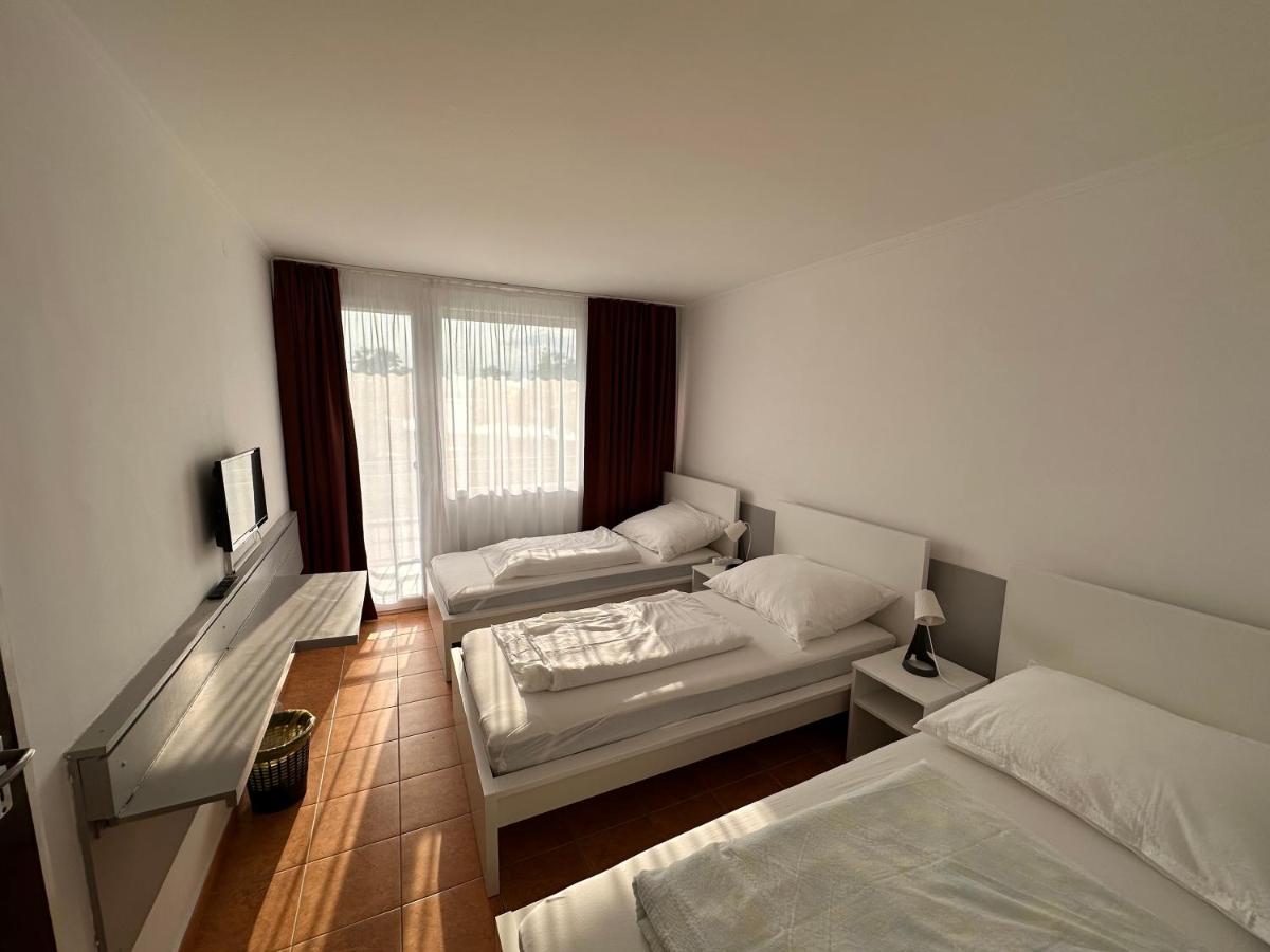 Part Hotel Siofok Exterior photo