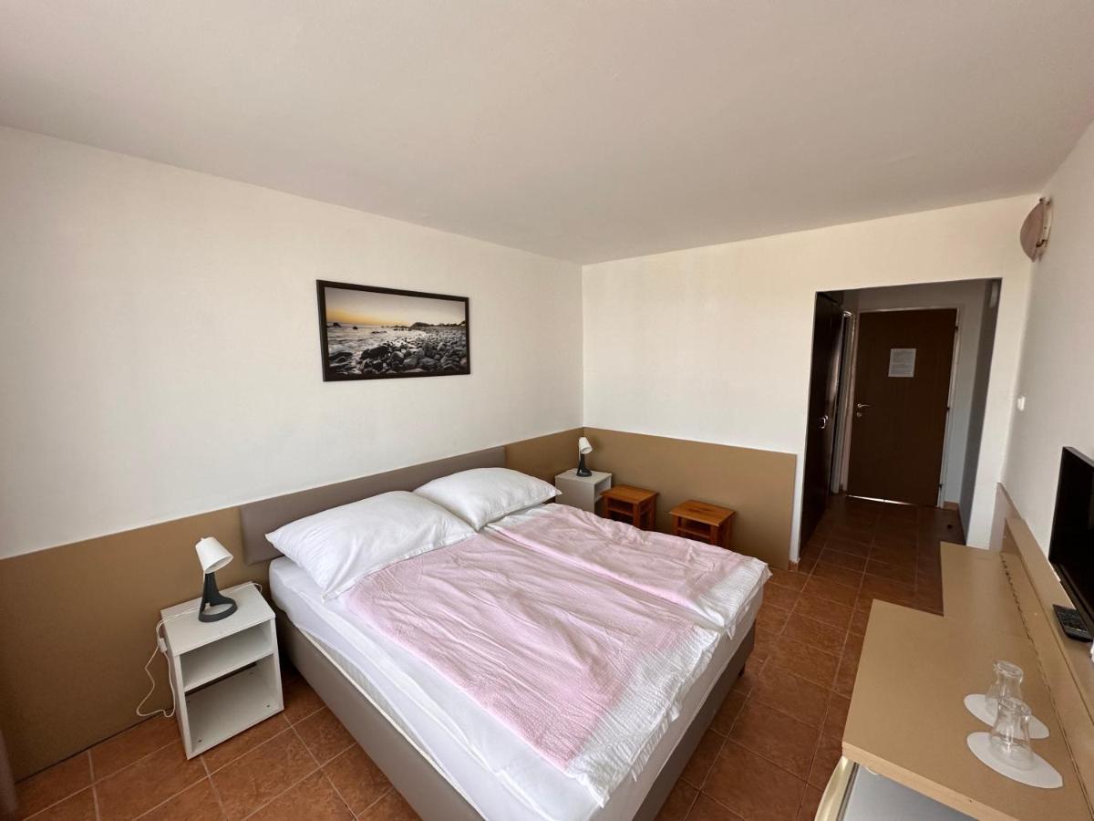 Part Hotel Siofok Exterior photo