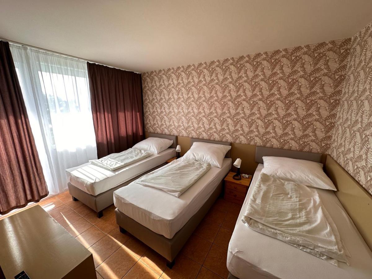 Part Hotel Siofok Exterior photo