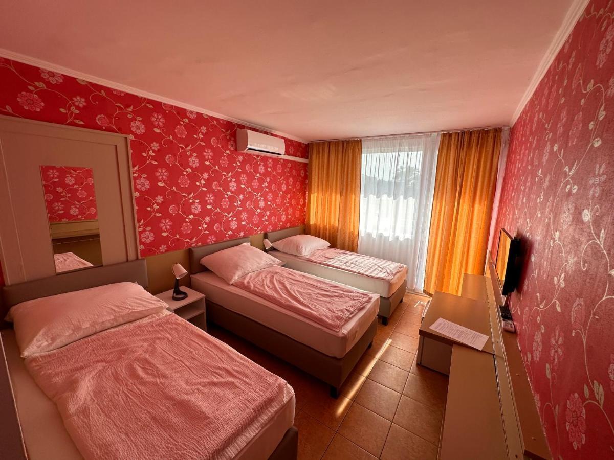 Part Hotel Siofok Exterior photo