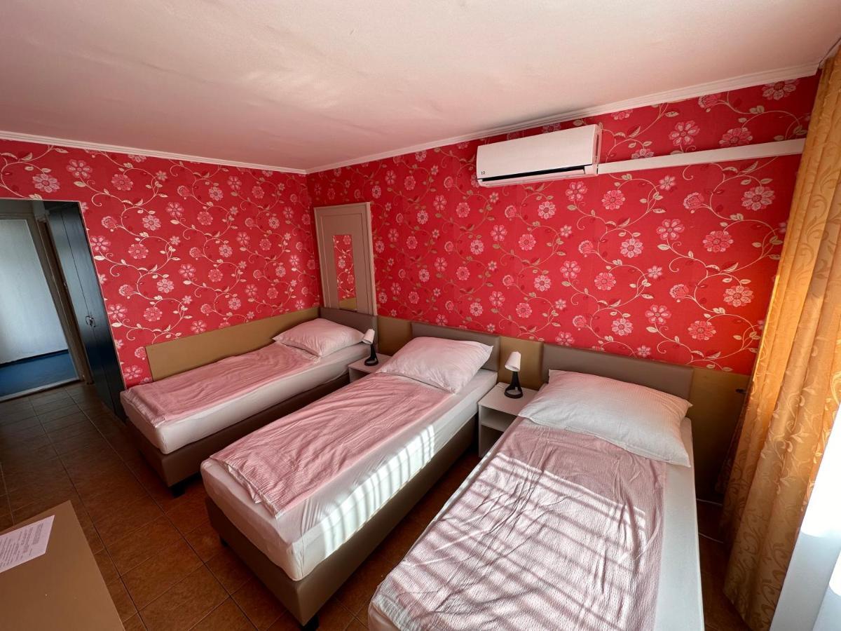Part Hotel Siofok Exterior photo