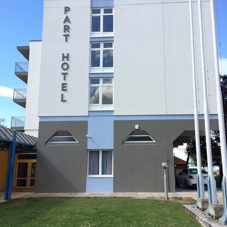 Part Hotel Siofok Exterior photo